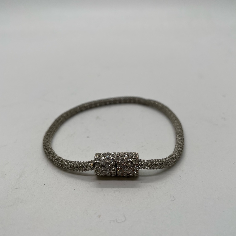 Crystal Bracelet with Magnetic Clasp - Picture 3 of 5